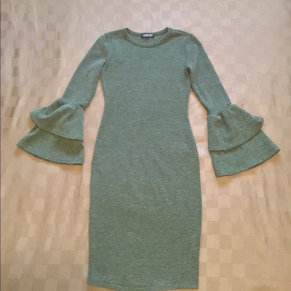 Fashion Nova Green Midi Dress